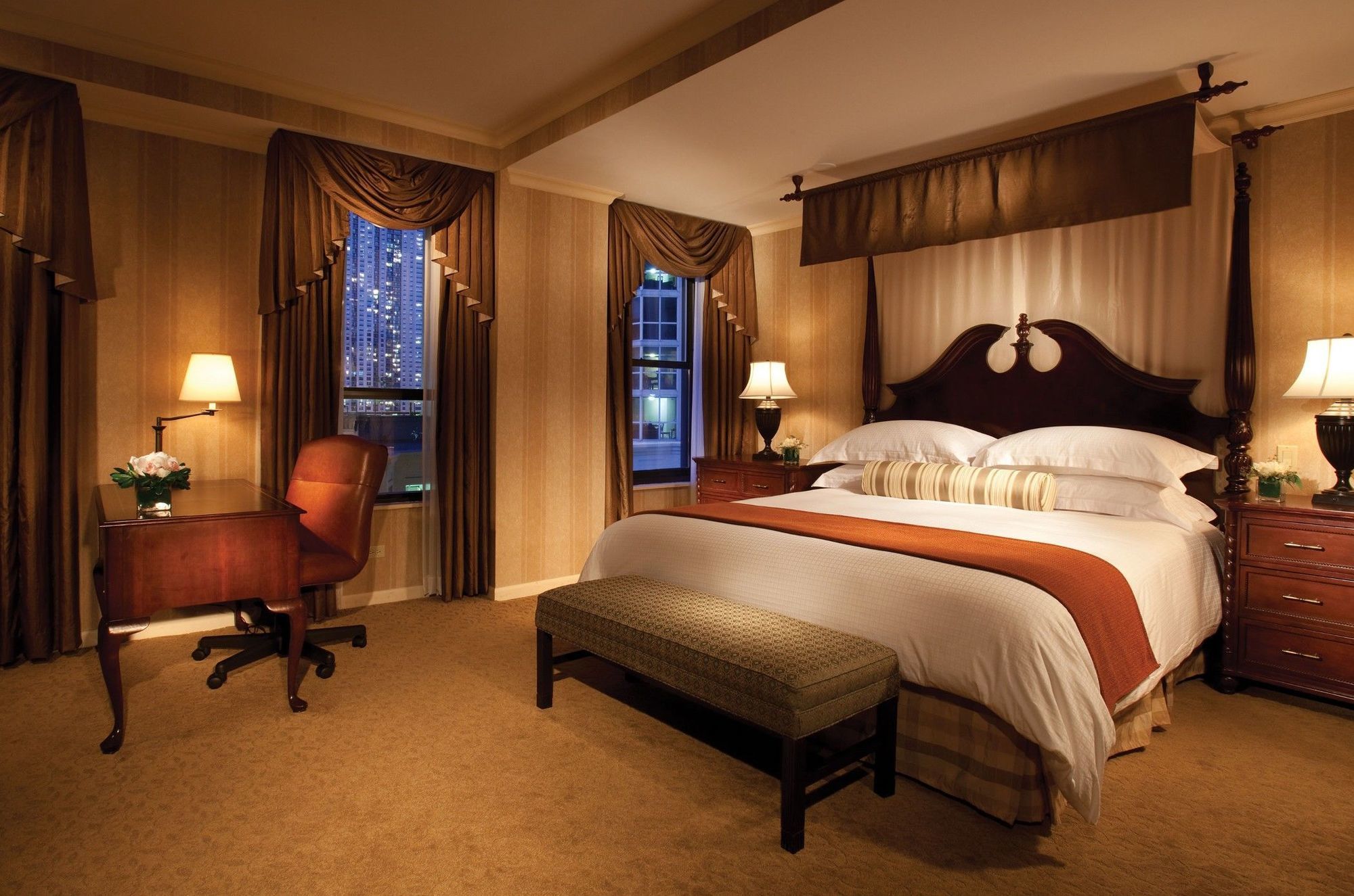 The Talbott Hotel Chicago Room photo